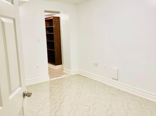 653 Shaw St, Toronto, ON M6G3L8