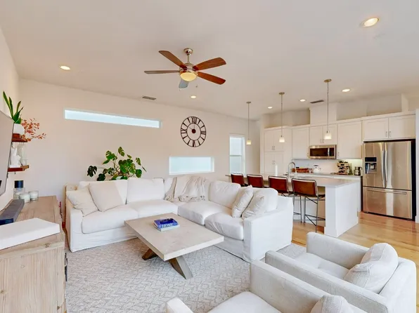 2467 Thatcher Dr, Dallas, TX 75206