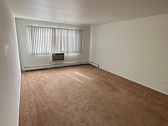 4th image of 5310 N Chester Ave APT 400