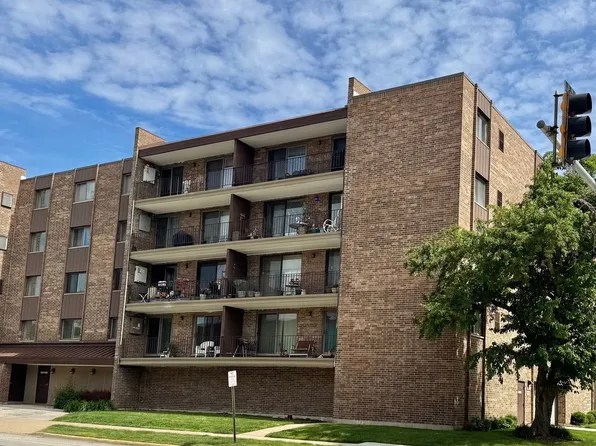 828 Graceland Ave APT 404, Des Plaines, IL 60016
