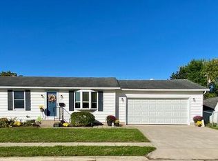 587 Mowrer Rd, Circleville, OH 43113