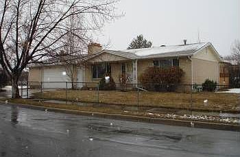 1st image of 4556 Charles Dr