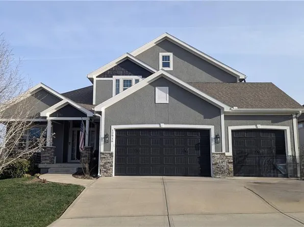 12916 W 169th St, Overland Park, KS 66221