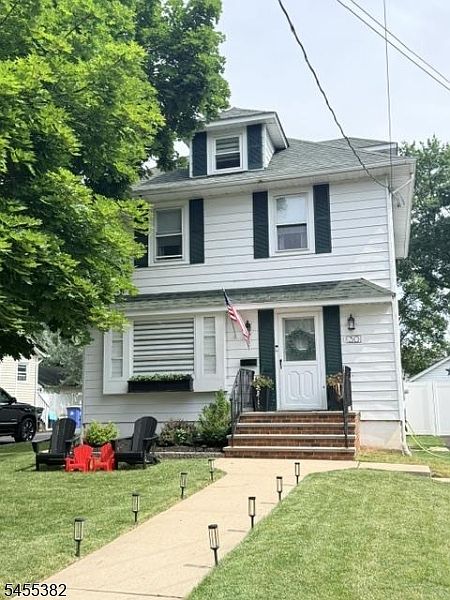 1st image of 30 E Orchard St