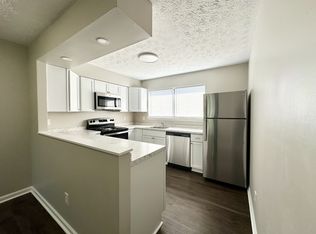2825 Snow Rd #A, Lexington, KY 40517