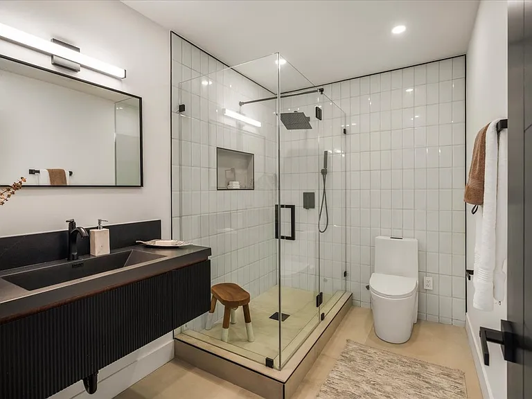 3873 Royal Woods Dr — Photo 26