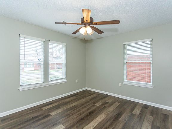 2nd image of 405 55th St