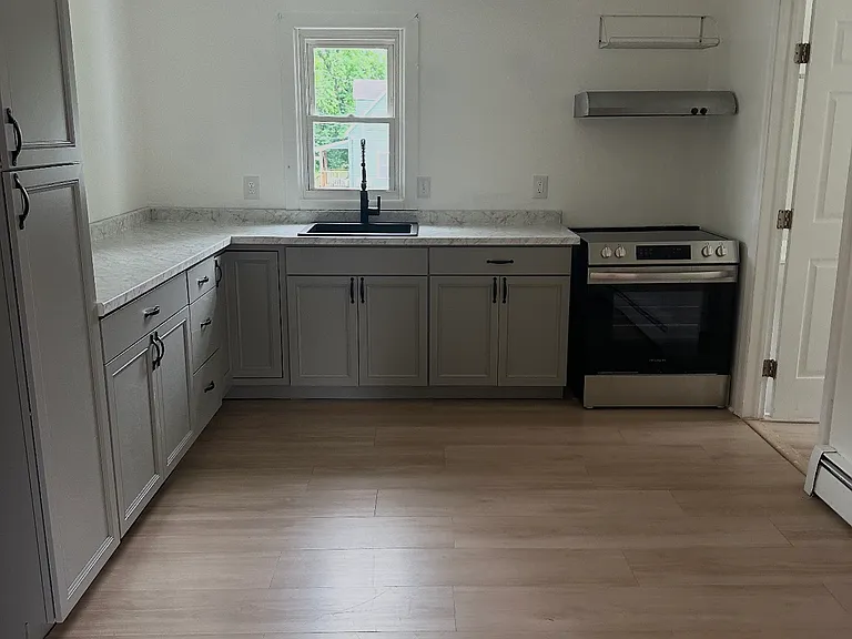 657A South St #B — Photo 8