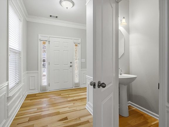 4th image of 3480 Archgate Ct