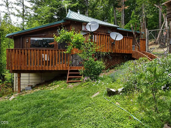 4280 Lower Wolf Creek Rd, Wolf Creek, OR 97497
