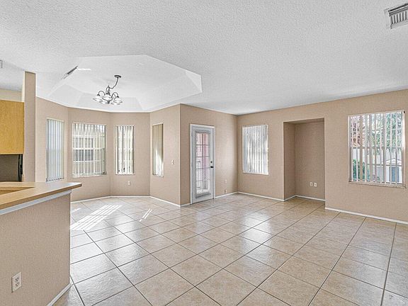 4th image of 1906 Belmont Pl