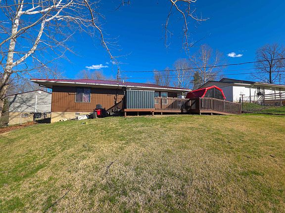 5th image of 7900 Ray Dr