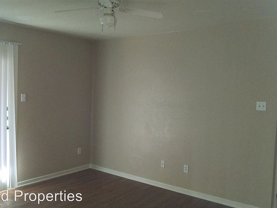 1st image of 1803 N Main St APT I