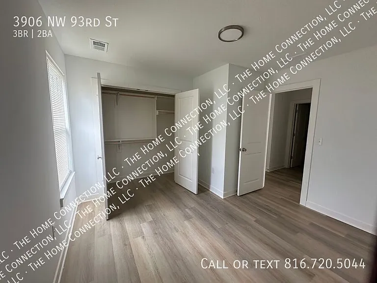 3906 NE 93rd St — Photo 6