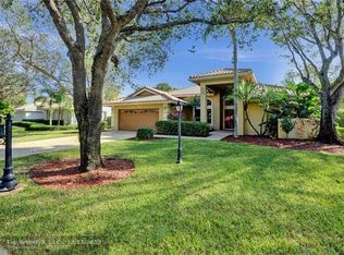 5930 NW 100th Way, Parkland, FL 33076