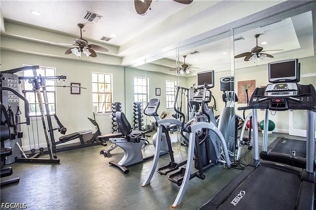 2 bed, 2.0 bath, 1345 sqft, $2,200 — Photo 3
