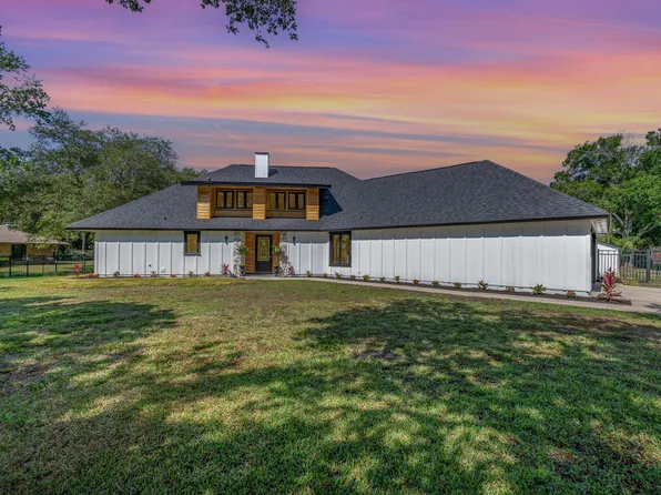 2348 Timberline Dr, Melbourne, FL 32934