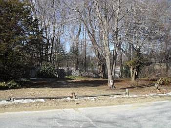 2nd image of 7 Meaders Ln
