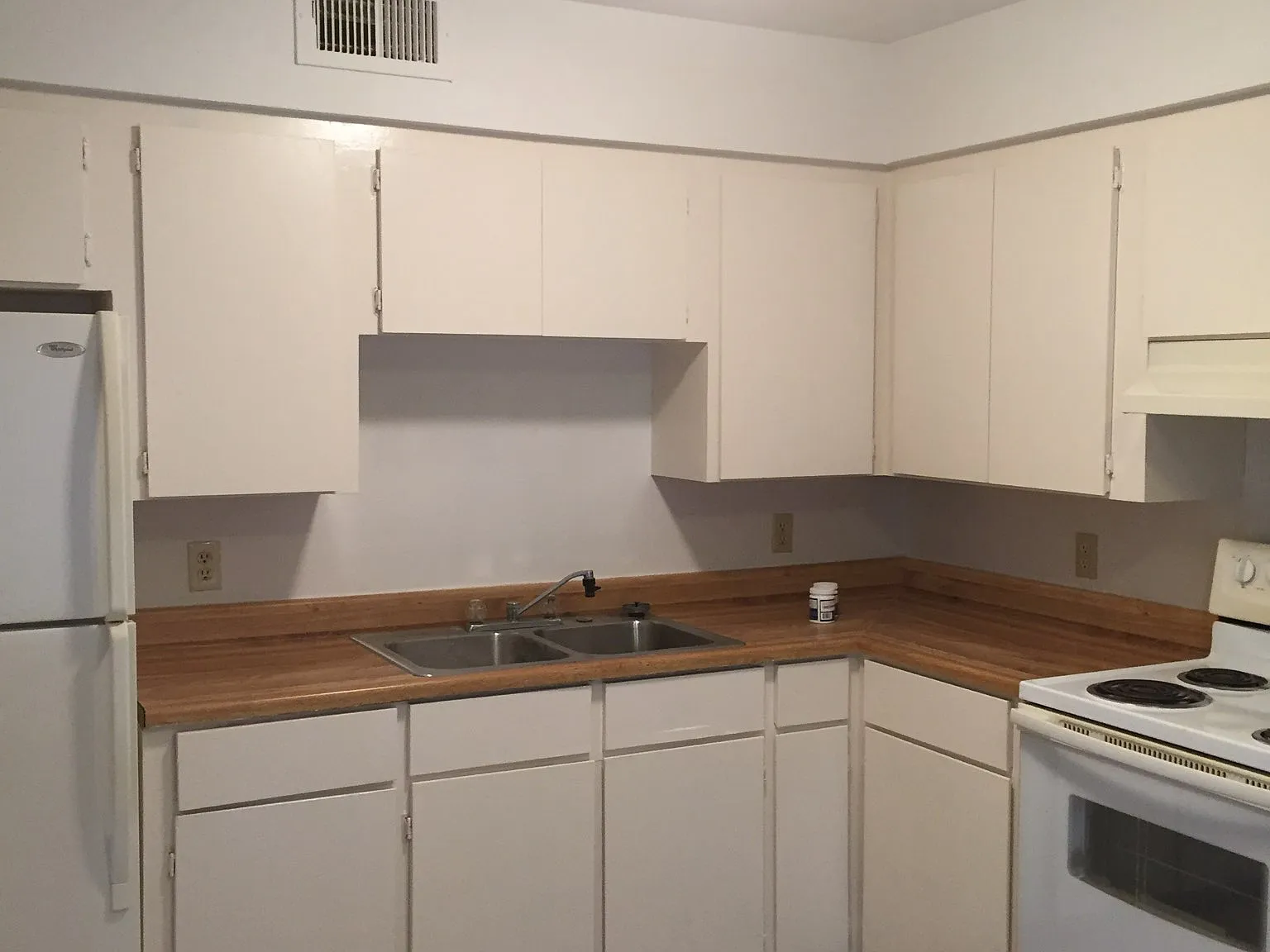 2 bed, 800 sqft, $750 — Photo 2