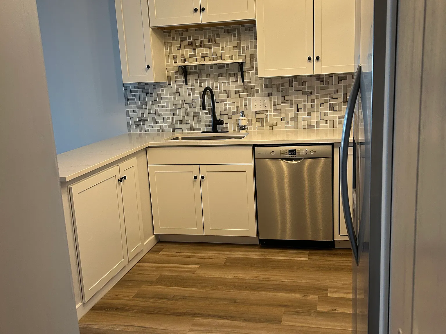 2 bed, 1200 sqft, $2,200 — Photo 3