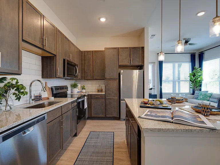 The Reef Apartments — Photo 36