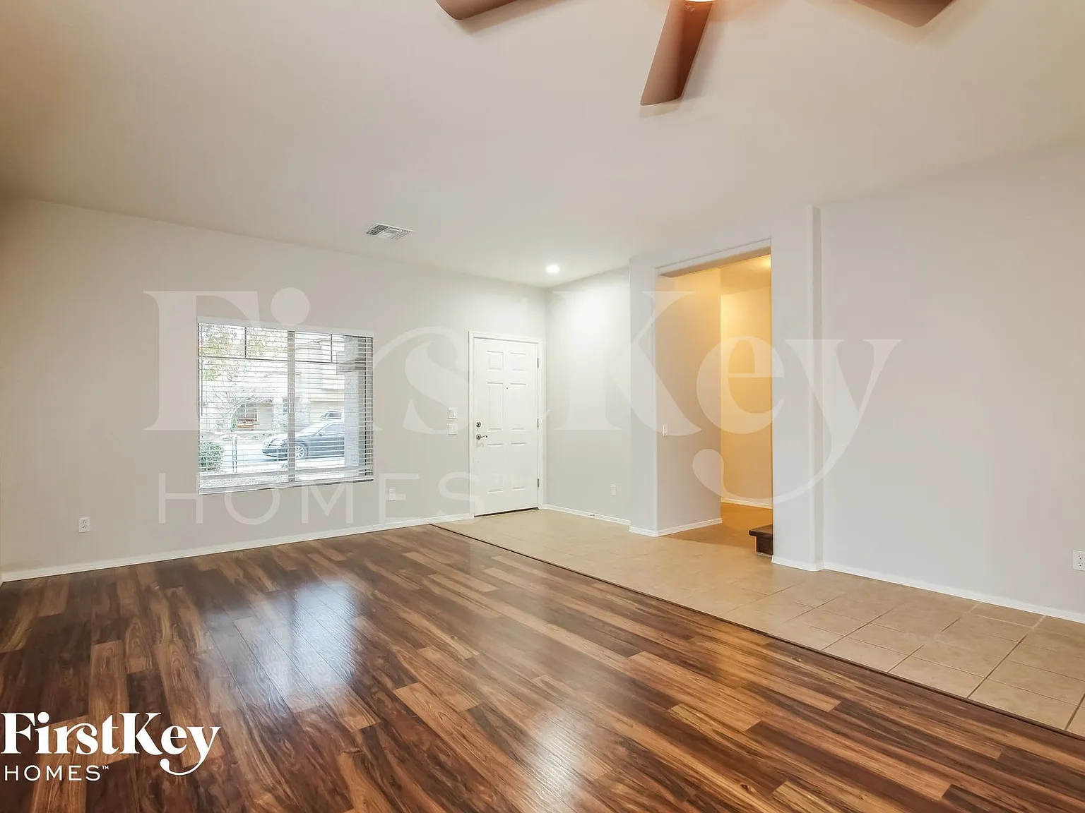 5 bed, 3.5 bath, 3174 sqft, $2,560 — Photo 2