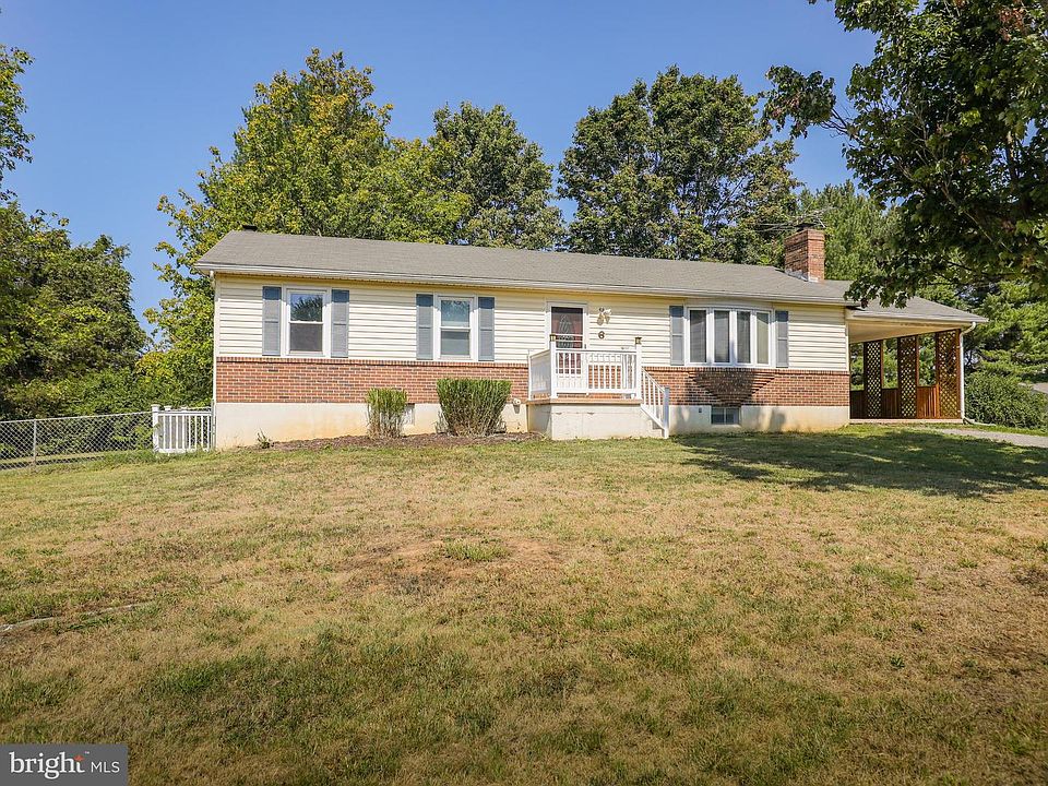 1st image of 6 W Sharon Dr