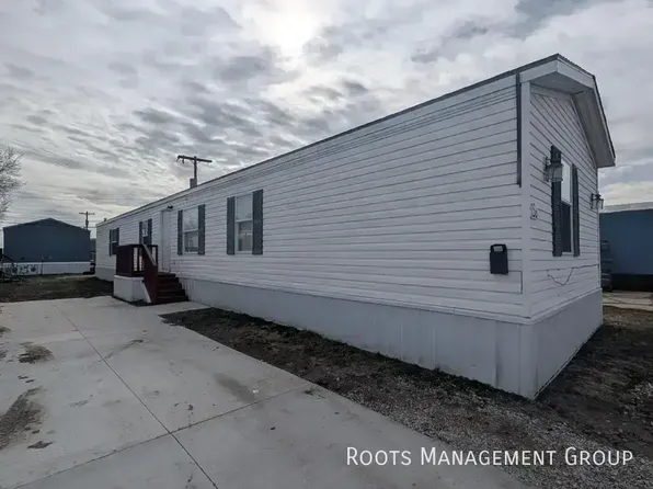 700 E 6th St #158, Hays, KS 67601