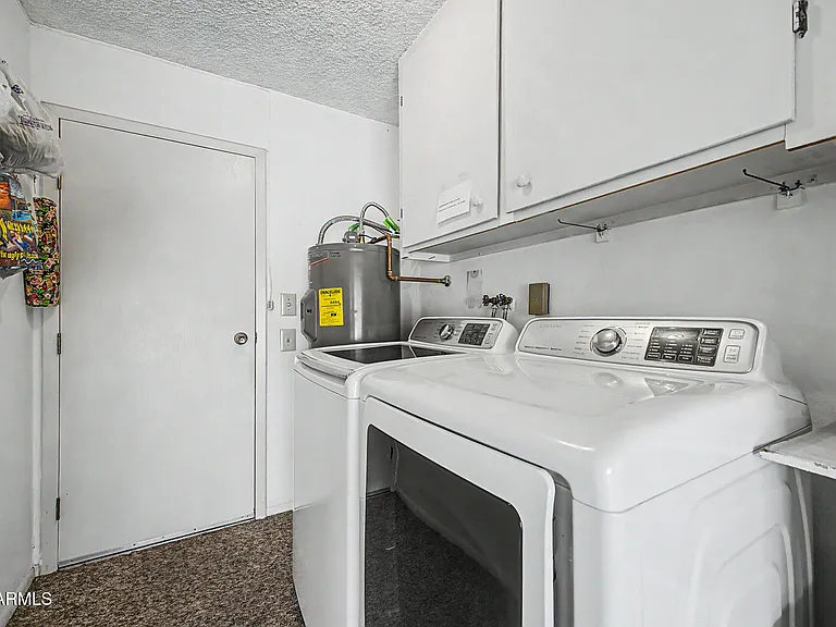 10880 W Emerald Dr — Photo 23