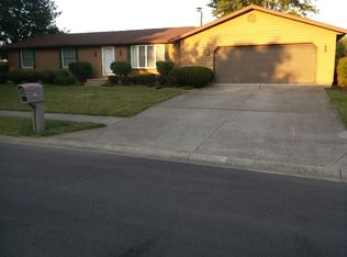 1302 Canterbury Dr, Decatur, IN 46733