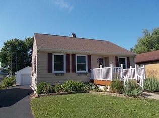 901 W 18th St, Rock Falls, IL 61081