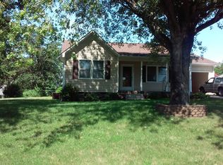 226 Gwyn Ave, Mount Airy, NC 27030