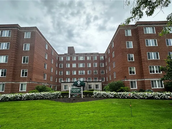 19425 Van Aken Blvd, Beachwood, OH 44122