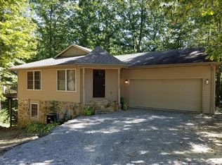 136 Whispering Winds Lake Rd, Jamestown, TN 38556