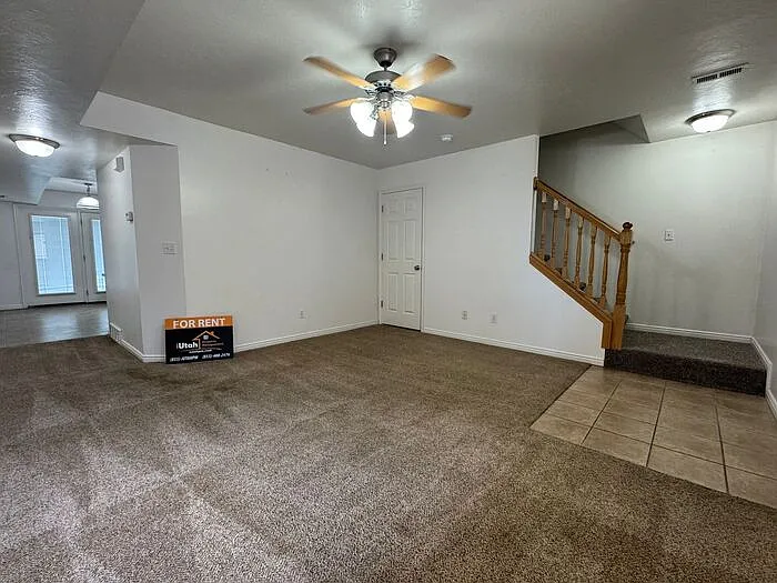298 E 2350 N — Photo 4
