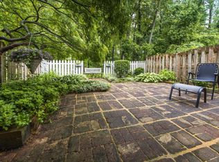 350 N Fieldstone Ct, Yardley, PA 19067