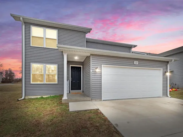 212 Equestrian Dr, Winfield, MO 63389