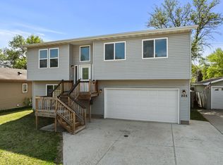 205 17th St NW, Minot, ND 58703