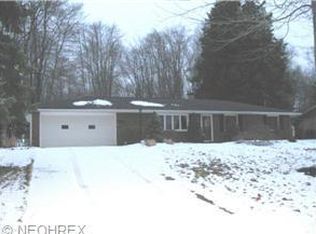 473 Lynnview Dr, Northfield, OH 44067