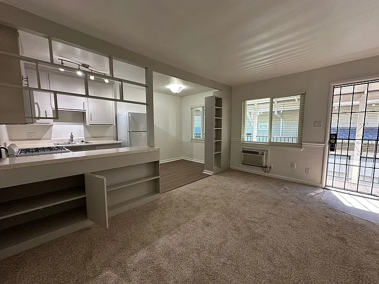 Live Where Downtown Meets Midtown at 1808 N Street — Photo 20