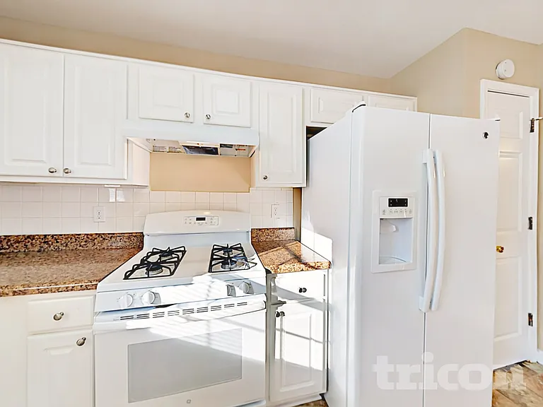 6405 Cardiff Ln — Photo 25