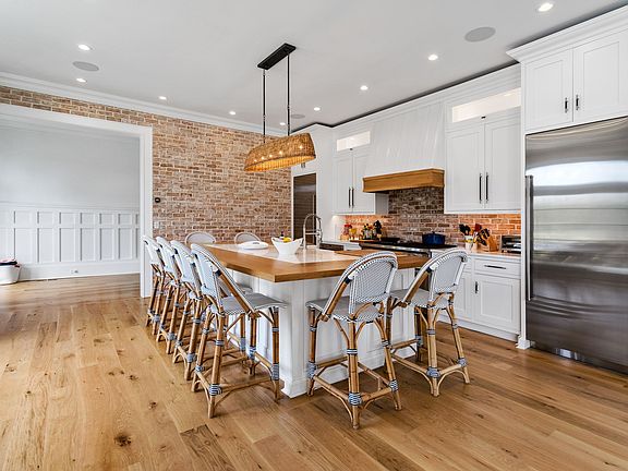 5th image of 57 Pond Ln