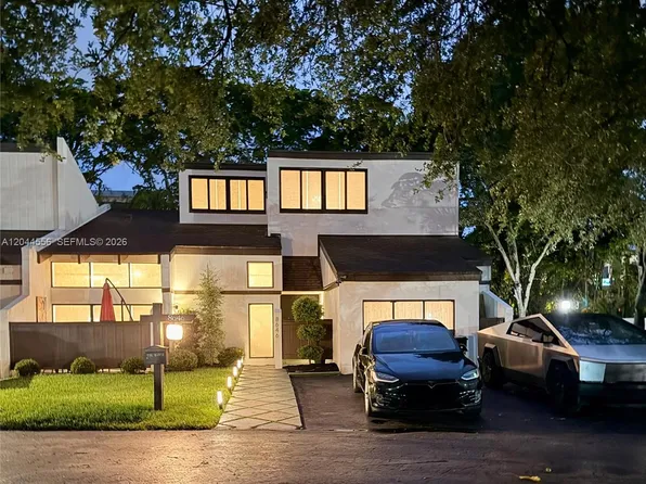 8646 SW 94th St, Miami, FL 33156
