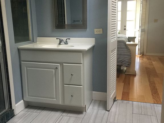 Master bath 