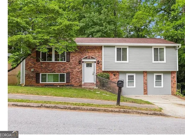 5308 Olde St, Stone Mountain, GA 30088