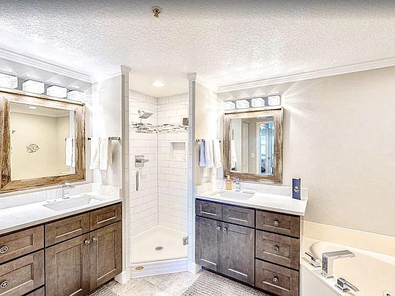3rd image of 602 Shorewood Dr Unit A202