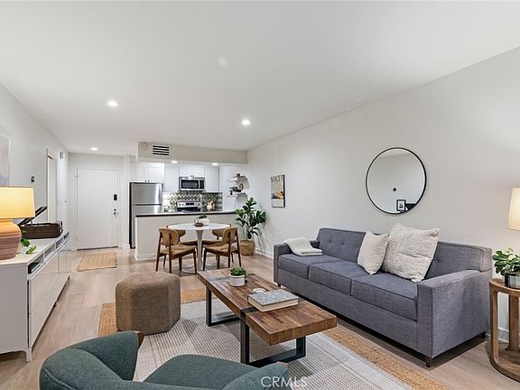 5th image of 750 N Kings Rd APT 111