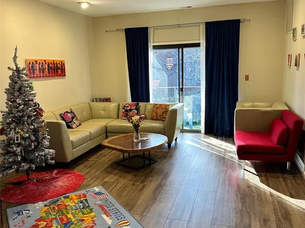 171 Sandcastle Ky, Secaucus, NJ 07094