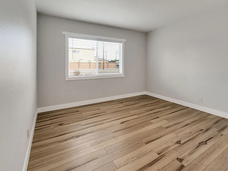 903 Lilienthal Ln — Photo 18