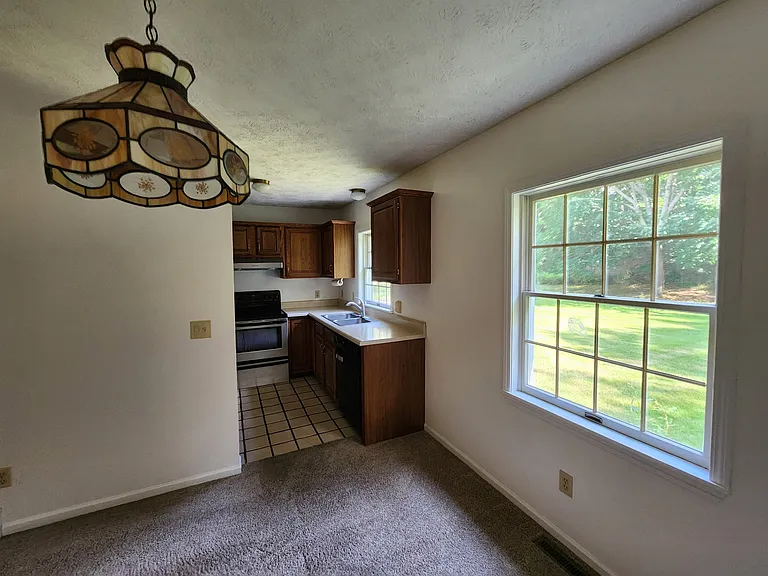 5861 Dover Ln — Photo 6